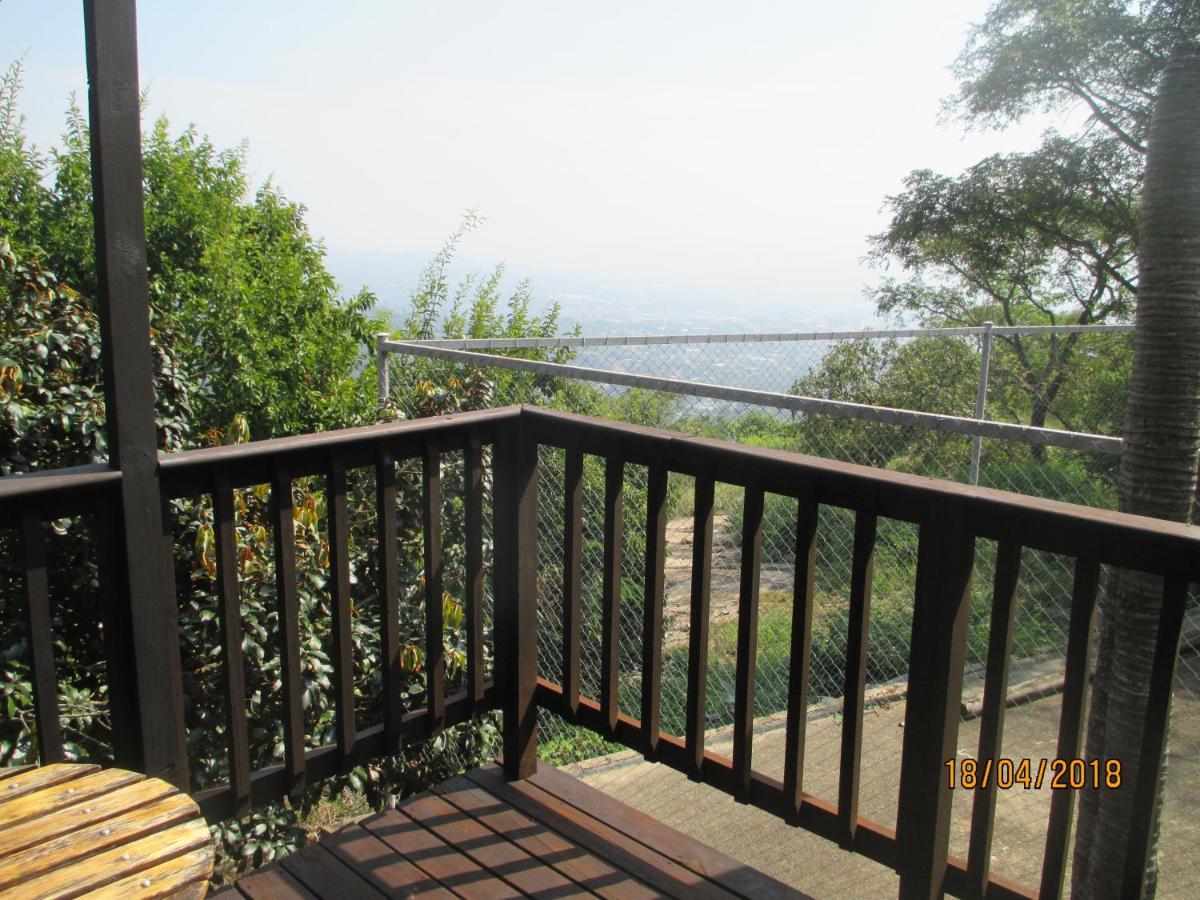 The Tree House Villa Mbombela ภายนอก รูปภาพ