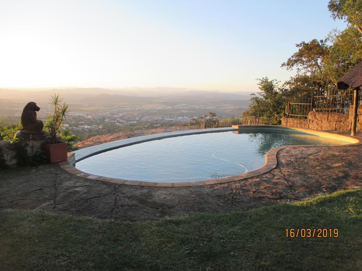 The Tree House Villa Mbombela ภายนอก รูปภาพ